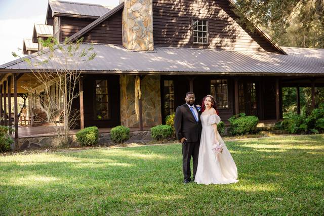 Horse barn wedding