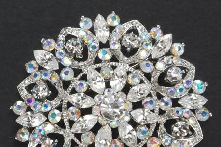 Item No. BH9281
Wedding Brooch
Rhinestone bridal brooch