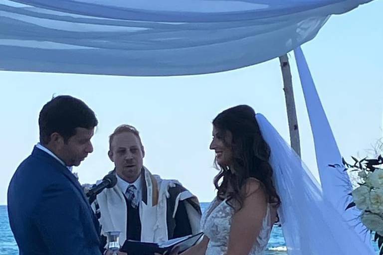 Chuppah beach jewish wedding