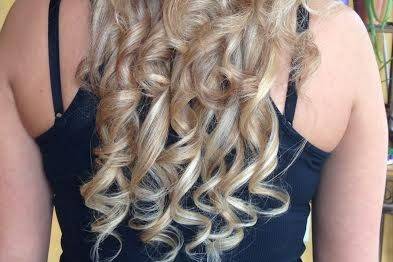 Curly half pin