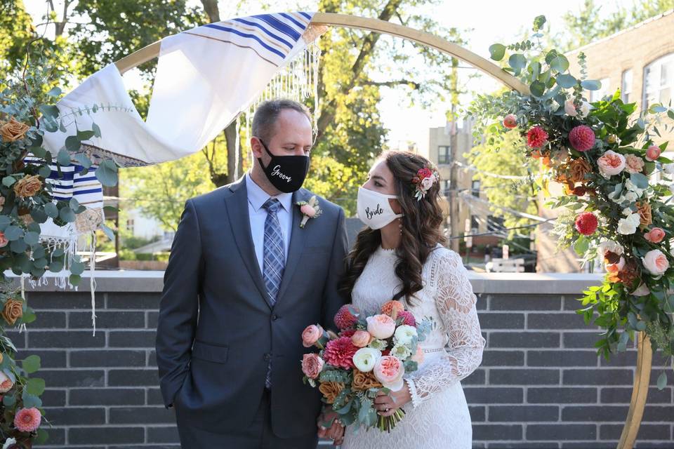Bride&groom masks- JLP photo