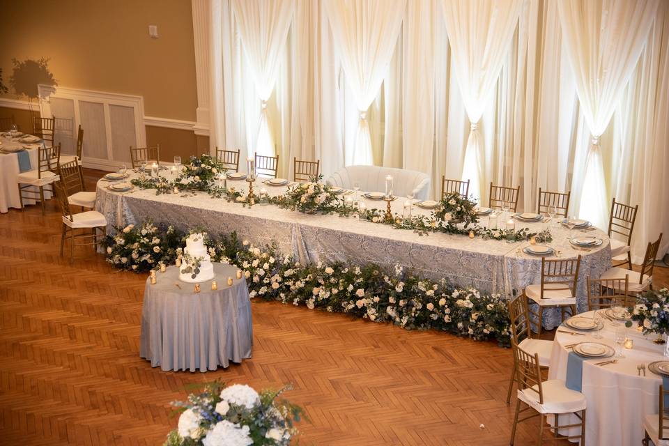 Kings style head table