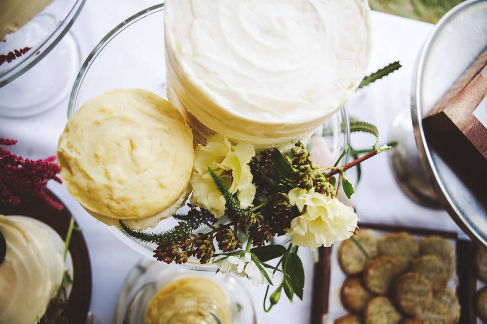 Summer Dessert Table Cakes