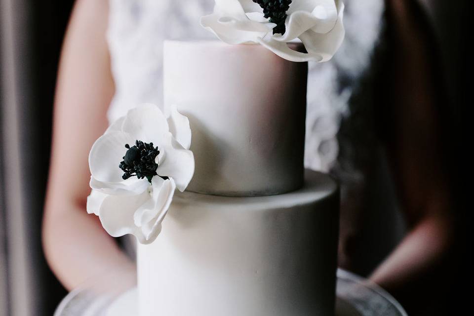 White wedding cake