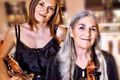 Espirritu Duo: Savannah Jo Lack and Suellen Primost