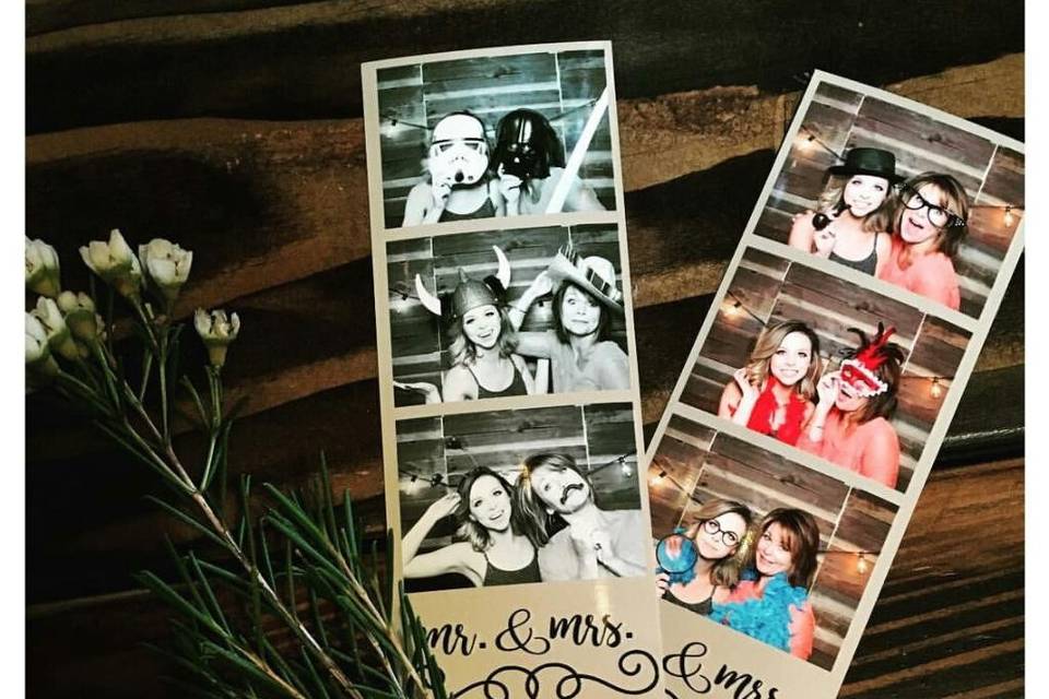 THE WOODEN BOX PHOTO BOOTH