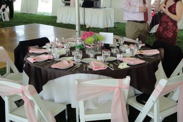 brown and  pink summer tent wedding