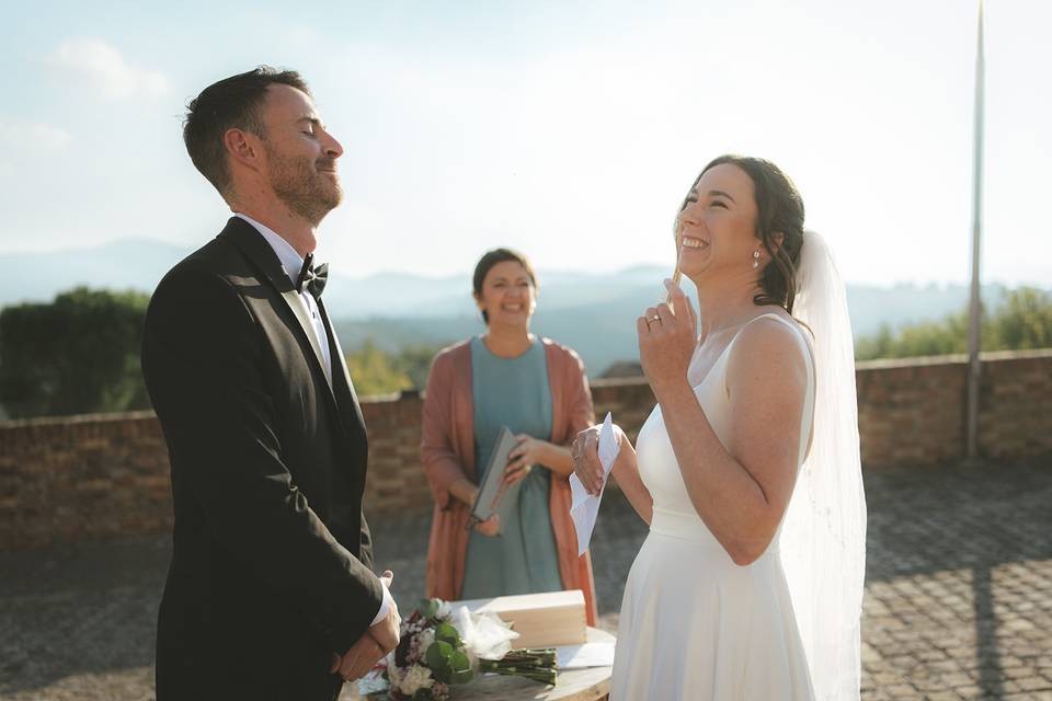 Happy elopement in Loretello