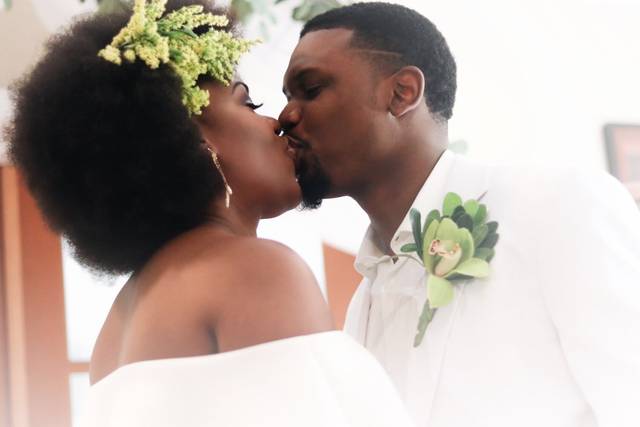 Couple kissing
