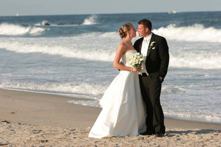 Beach kiss