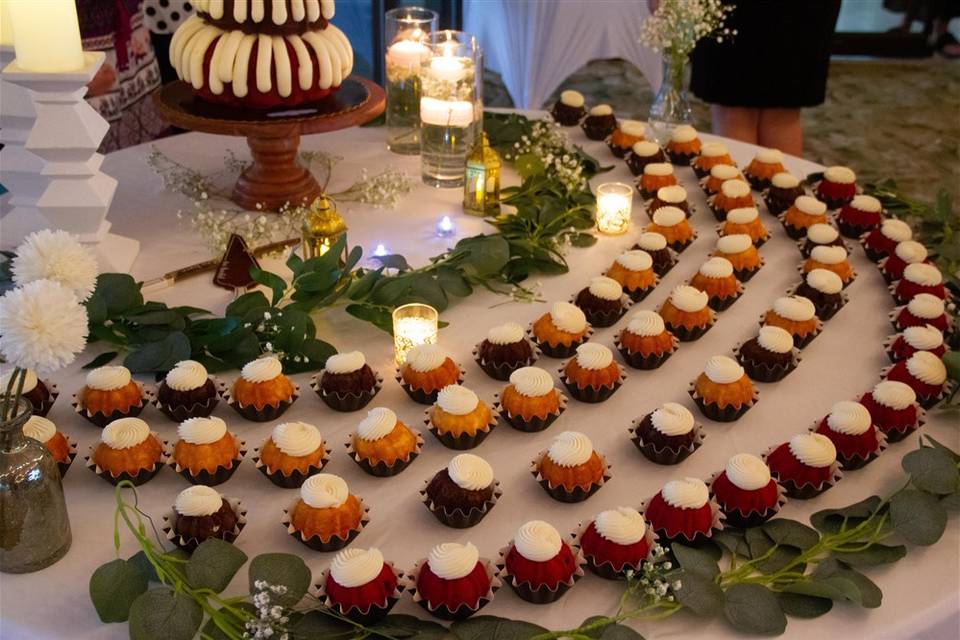 Bundt cake Display