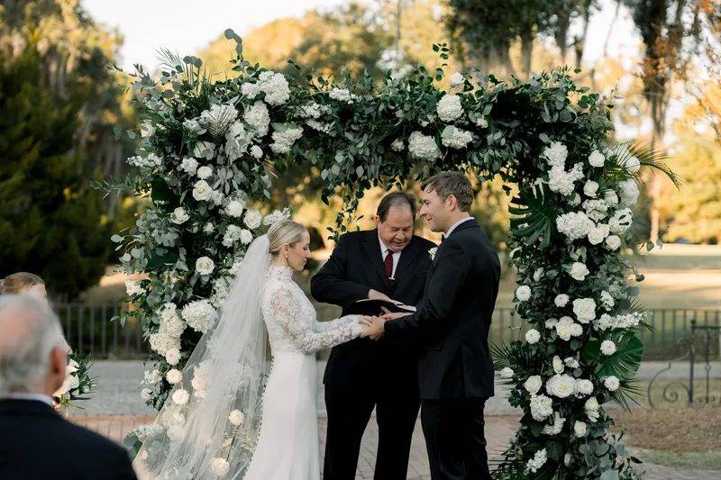Kiss the bride!