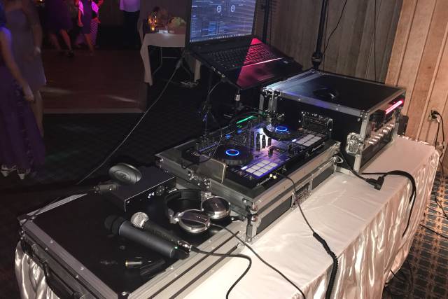Professional DJ equip