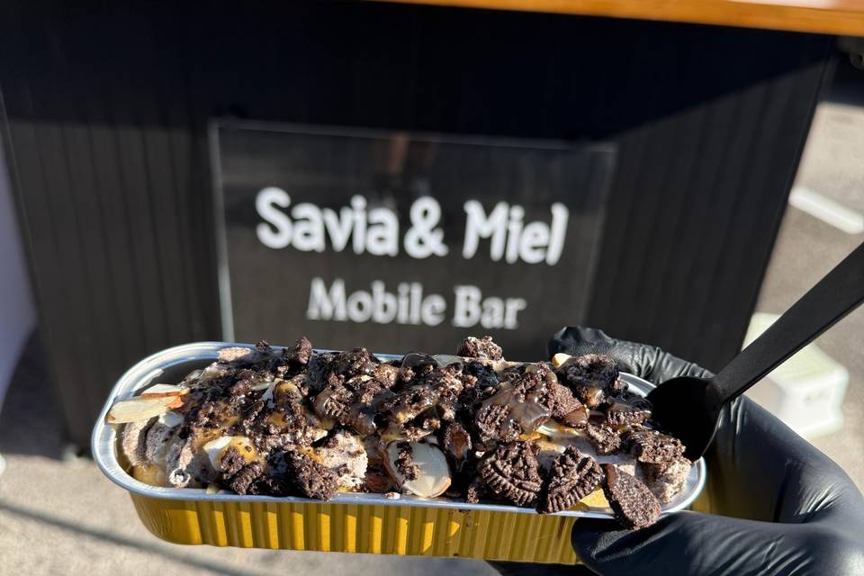 Savia & Miel LLC