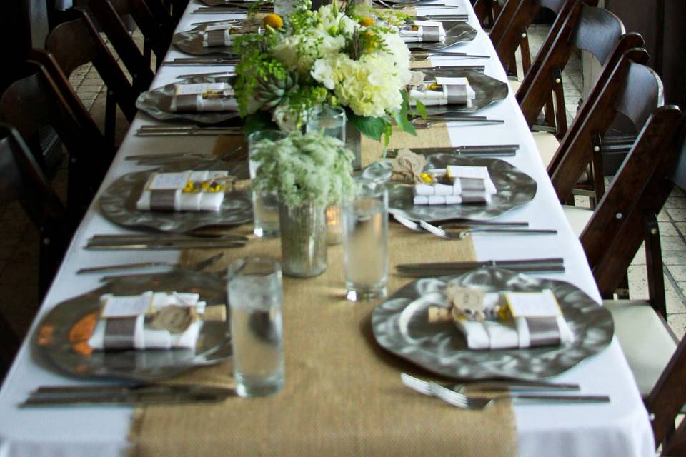 Long table setting