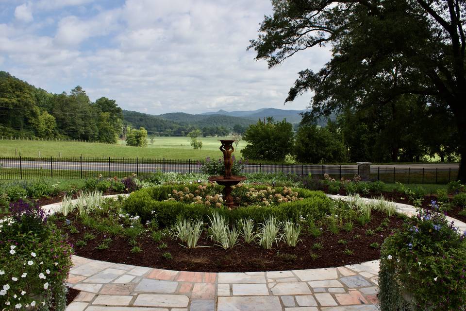 Mansion Front Garden