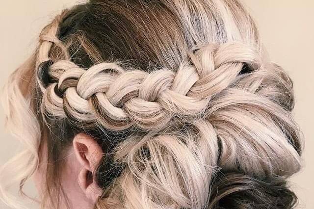 Textured low bun with braid