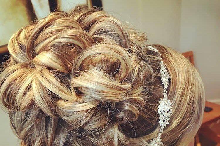 Textured low bun with braid