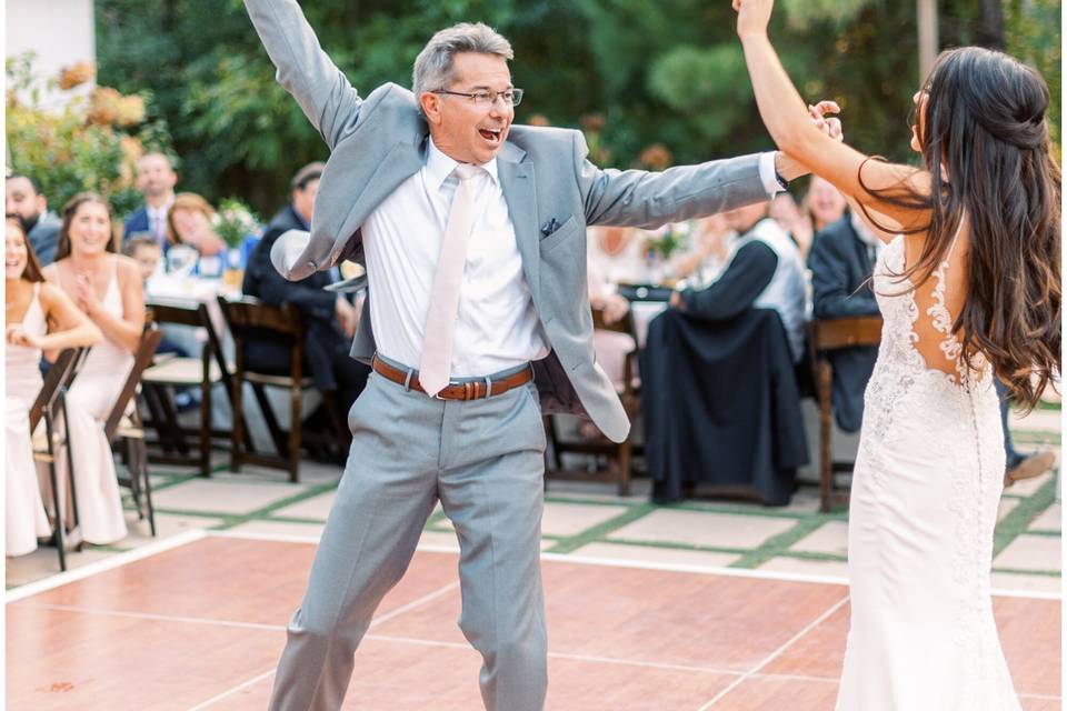Bride and dad dance