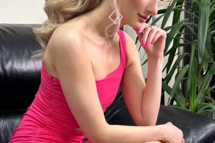 Voluminous Ponytail