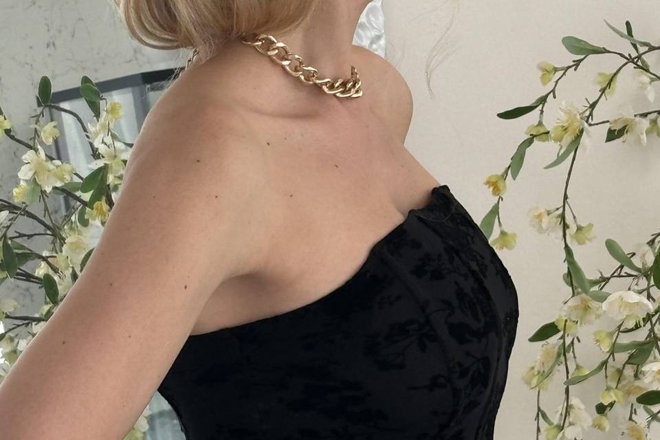 Hourglass Style