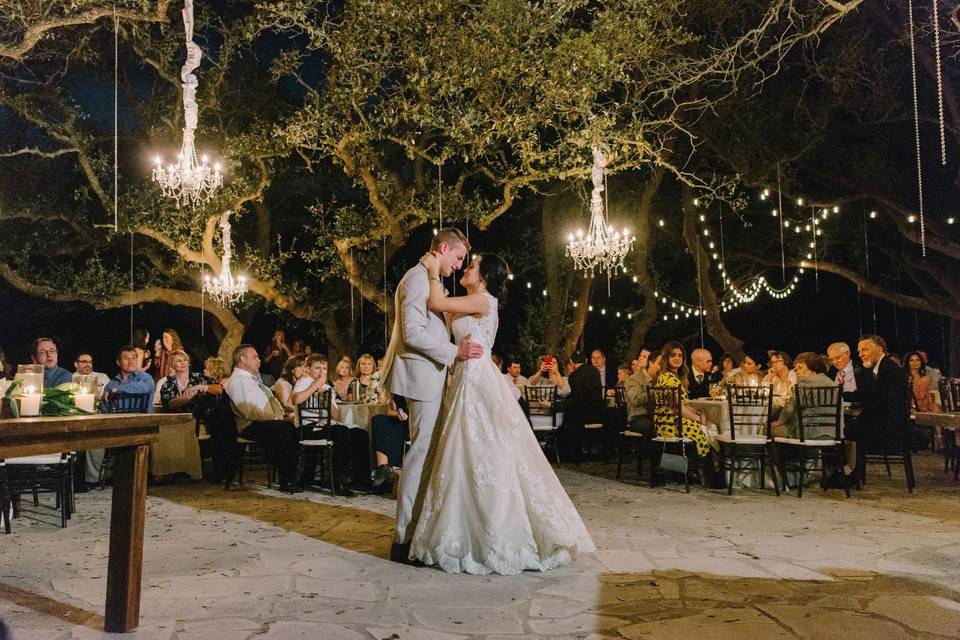 Outdoor first dance