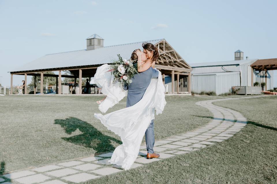 A Wedded Kiss