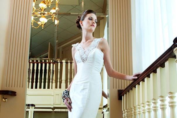 It's so simple and yet so intricate , the neckline lace has been handmade in North Eastern Brazil, and it is a fabulous craft called 