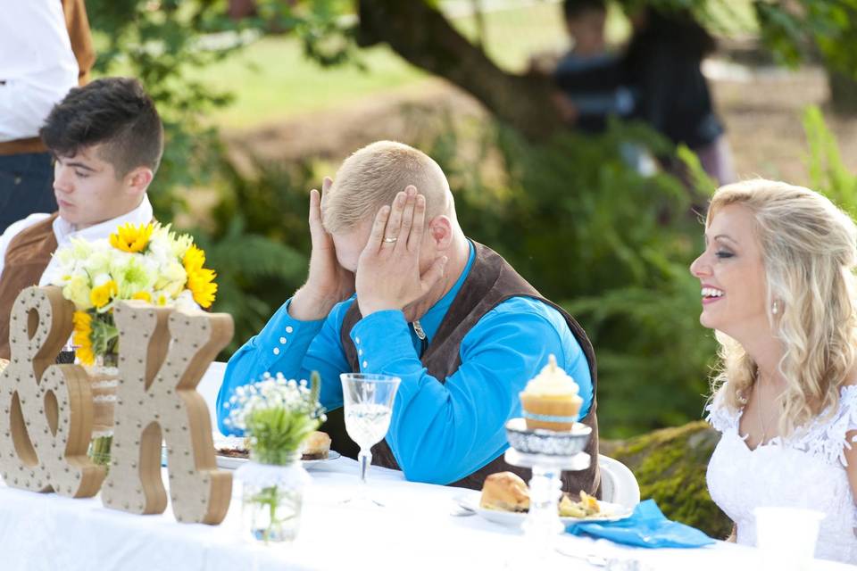 Embarassing toasts. Country wedding at family farm near Portland Oregon