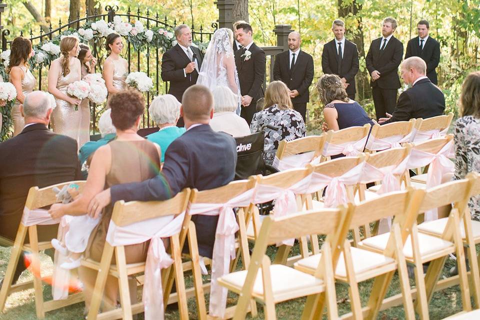 The Bluffs Outdoor Ceremony