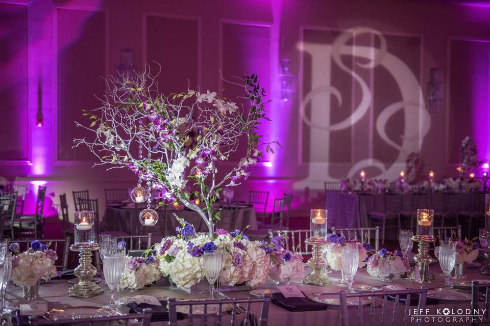 Dreamy reception decor