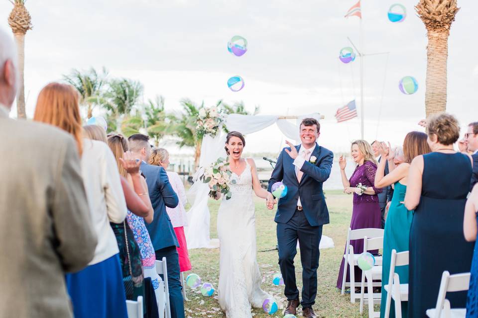 Mini beach ball toss