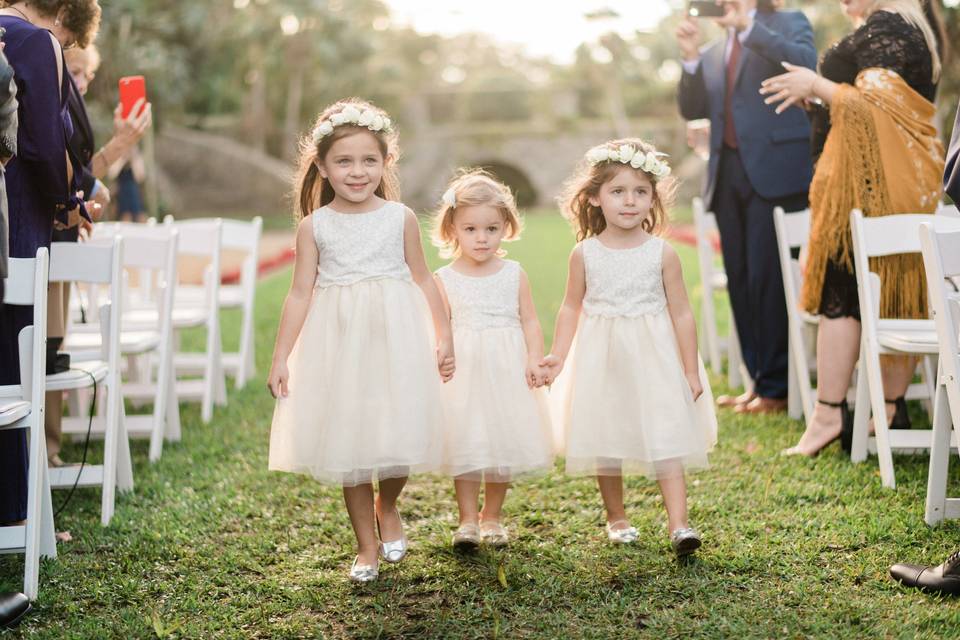 The cutest flower girls