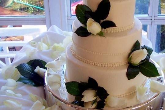 Floral wedding cake