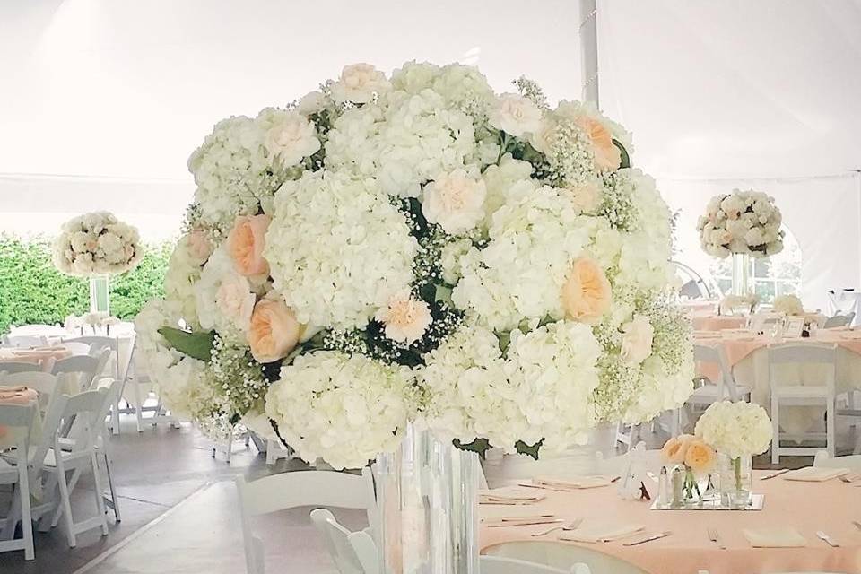 White floral centerpiece