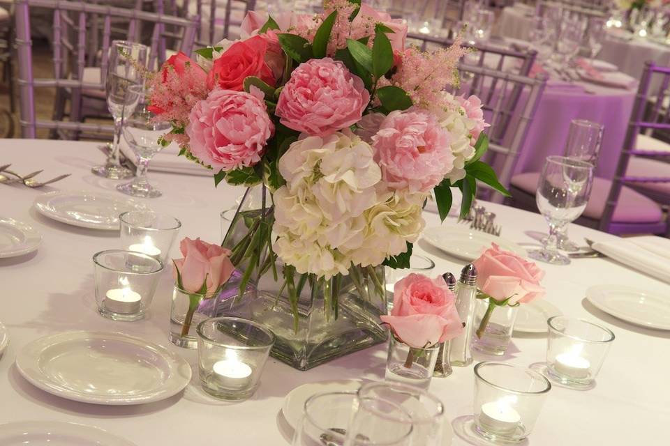 Table set-up with centerpiece