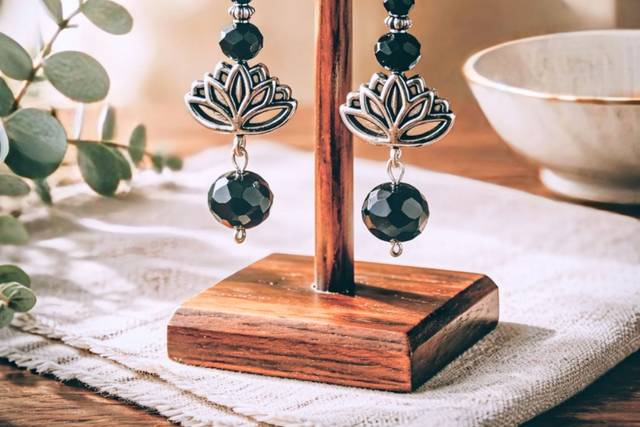 Black & Lotas charm