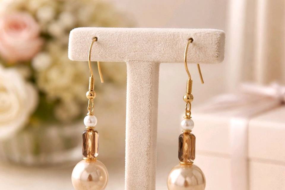 Pearl & champagne glass bead