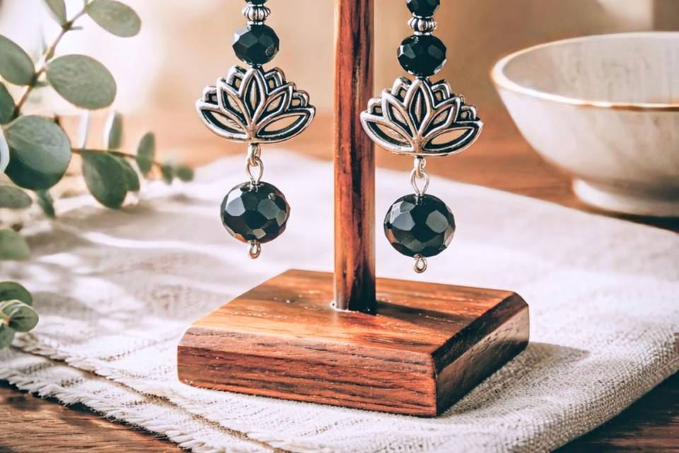 Black & Lotas charm