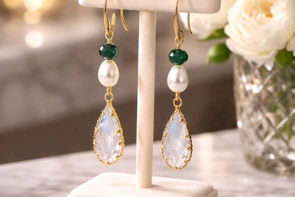 Crystal drop, pearl & green
