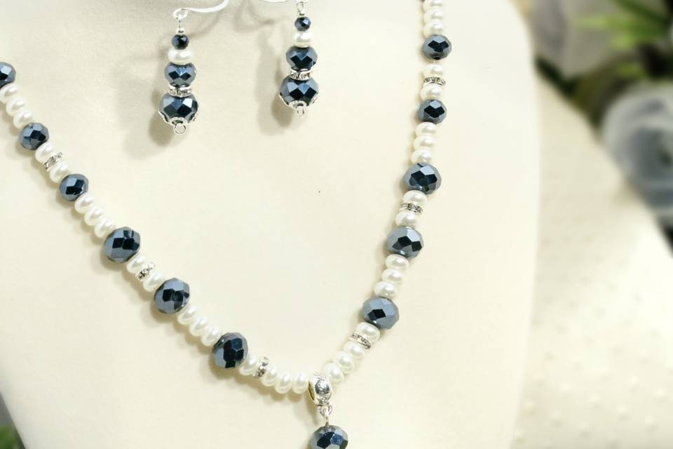 Navy & silver pendant