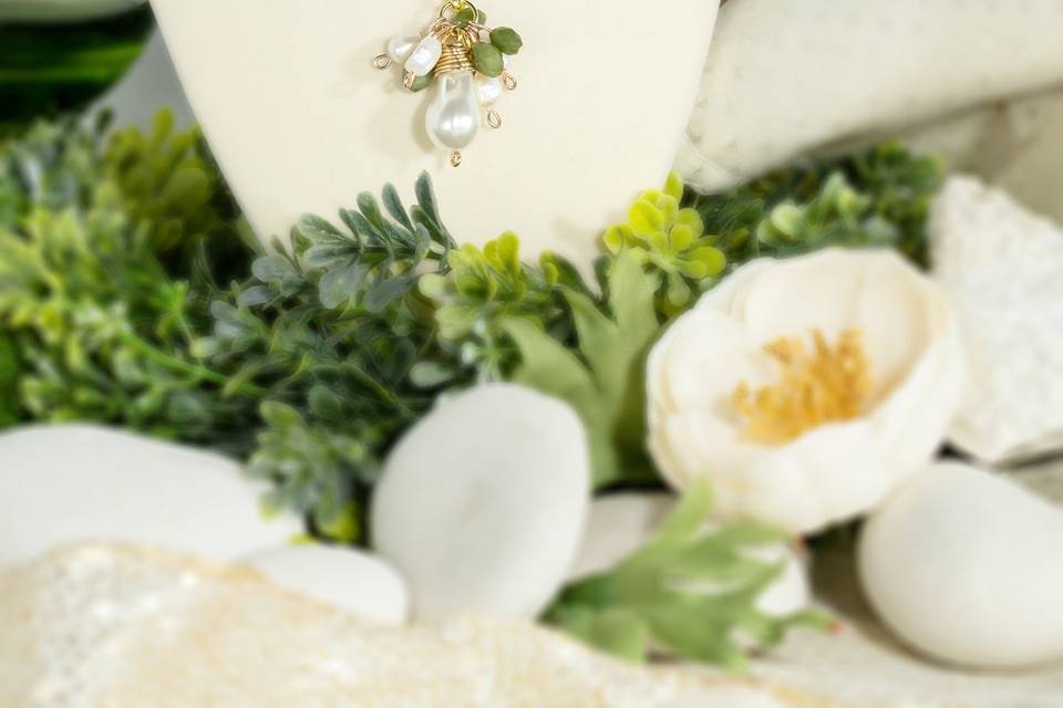 Pearls & green stone beads