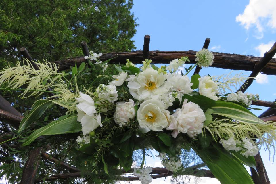 Floral wedding arch decor