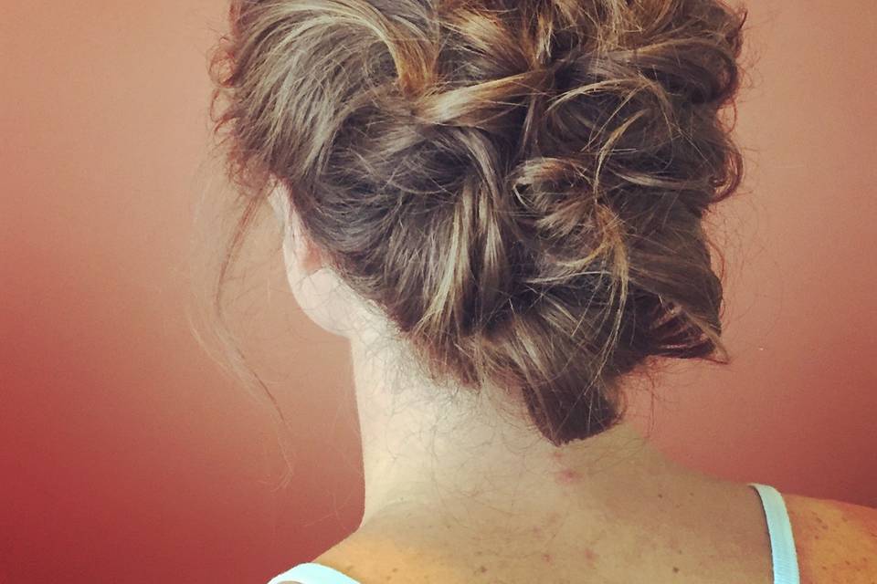 Wavy bun