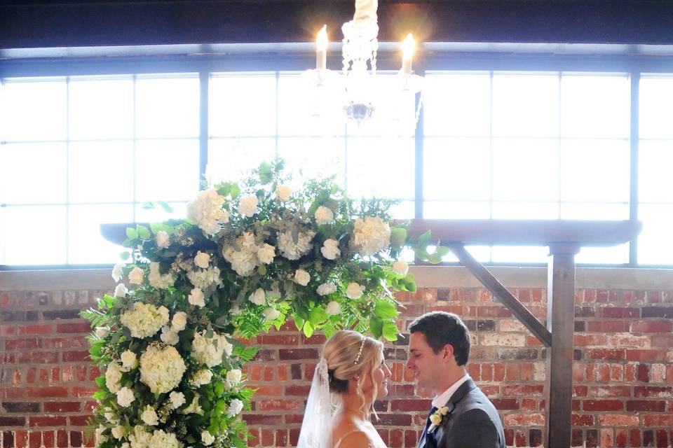 Bride and groom - Erin Hession Photography