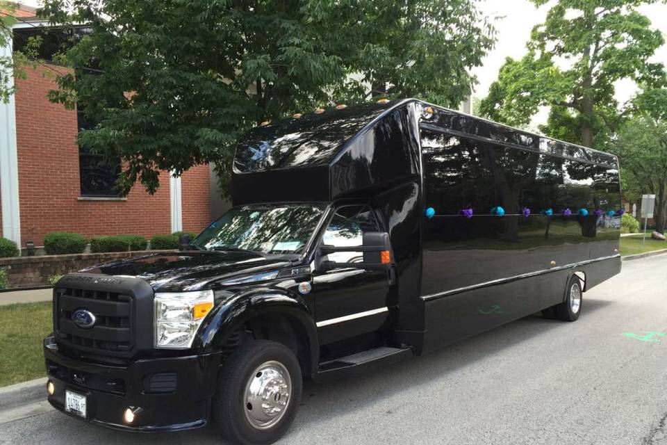 Best Chicago Limo Service®