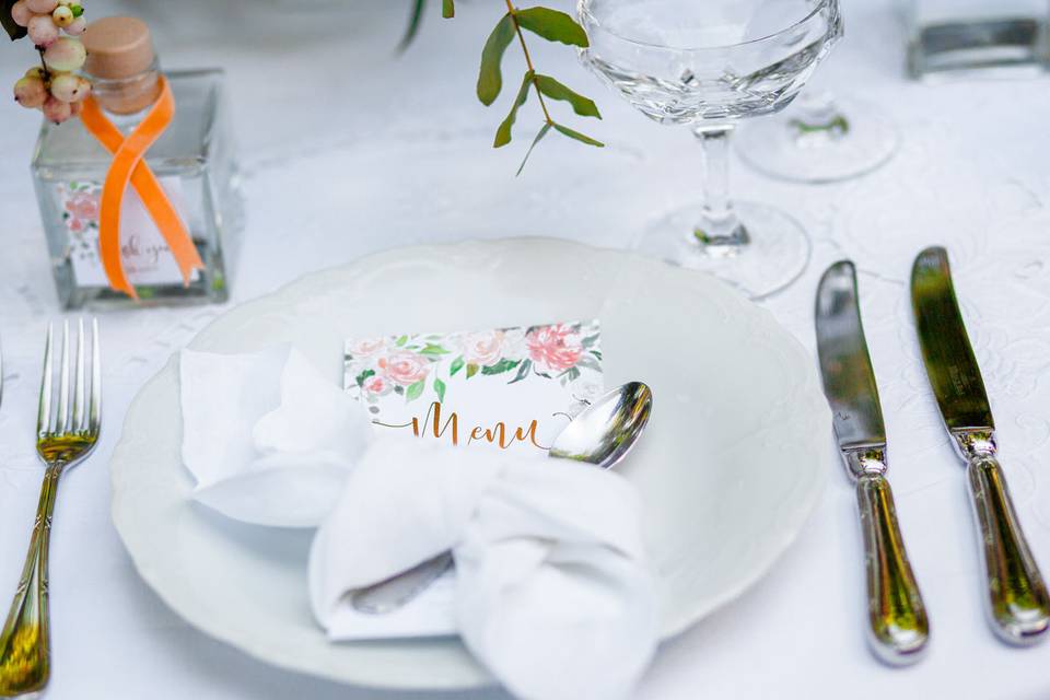 Napkin fold & menu card