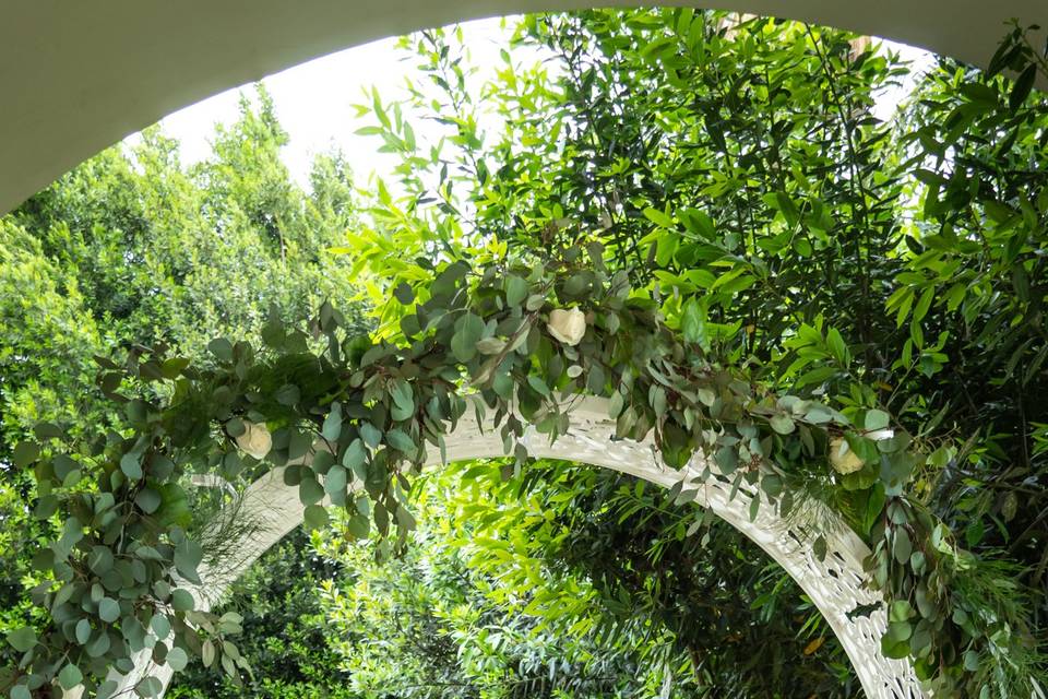 Peaceful Garden Arch