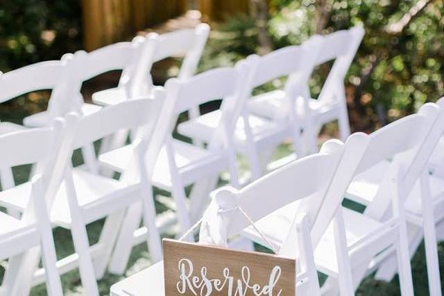 White garden chair rentals | Photo credit Katie Sanders Photography