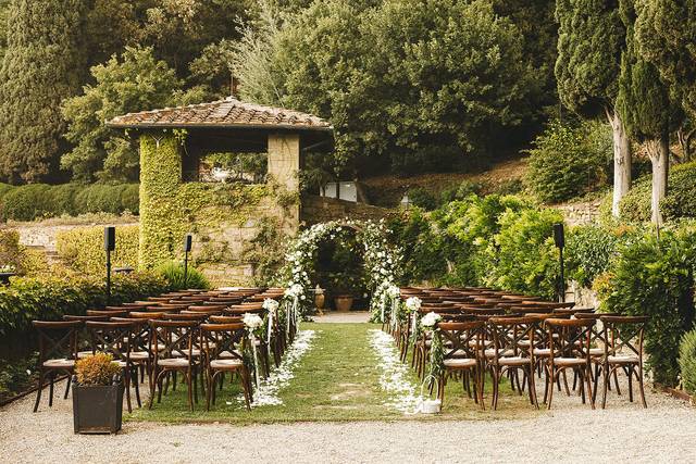 Tuscan wedding ceremony